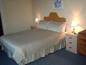 Mountway Holiday Apartments - Sunshine Coast Tourism 2