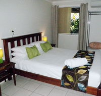 Airlie Apartments - Holiday Sunshine Coast