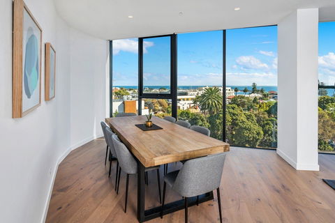 Anchorage Apartments Hampton - Sunshine Coast Tourism 2