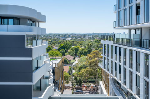 Oros Plus Hotel - Holiday Sunshine Coast 1