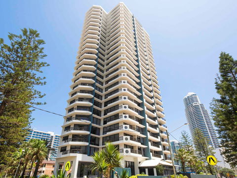 BreakFree Longbeach Resort - Holiday Sunshine Coast 0