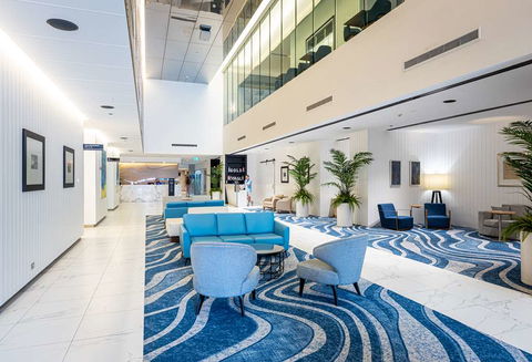 Hilton Surfers Paradise Hotel - Holiday Sunshine Coast 2