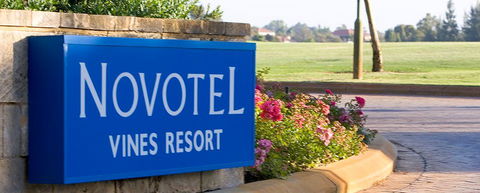 Novotel Swan Valley Vines Resort Hotel - Holiday Sunshine Coast 1