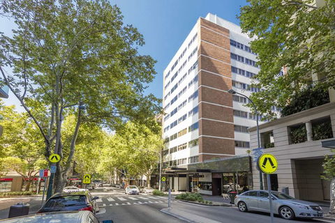 The Macleay Serviced Apartment Hotel - Sunshine Coast Tourism 2
