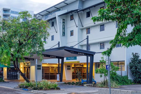 The Palmer Collective - Sunshine Coast Tourism 0