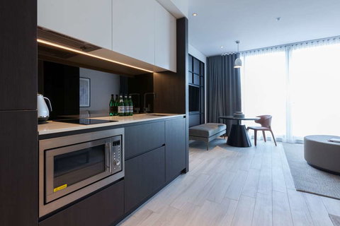 Skye Suites Green Square - Sunshine Coast Tourism 1