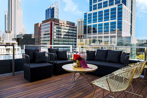 The Melbourne Hotel - Sunshine Coast Tourism 1