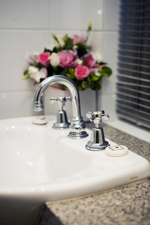 University House - ANU - Sunshine Coast Tourism 2