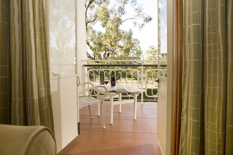 University House - ANU - Sunshine Coast Tourism 5