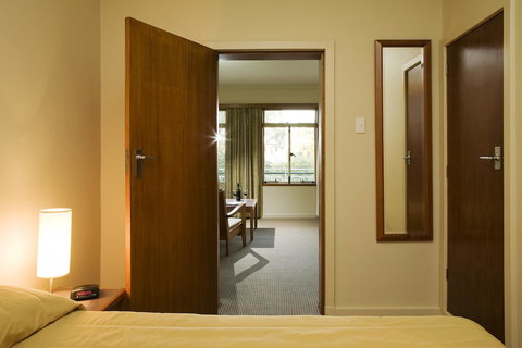 University House - ANU - Sunshine Coast Tourism 19