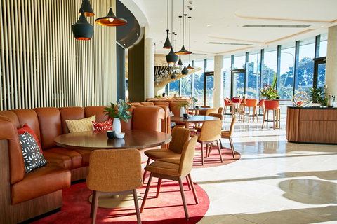 Vibe Hotel Canberra - Holiday Sunshine Coast 4