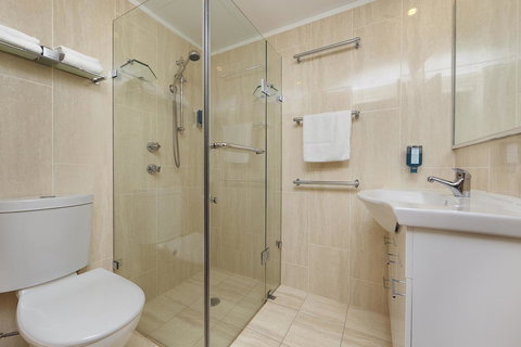 Ibis Styles Canberra - Sunshine Coast Tourism 22