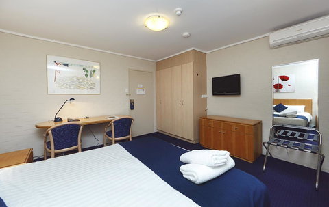 Ibis Styles Canberra - Sunshine Coast Tourism 38