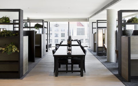 Little National Hotel Canberra - Sunshine Coast Tourism 4