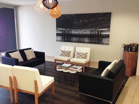 Pacific Suites Canberra - Sunshine Coast Tourism 6