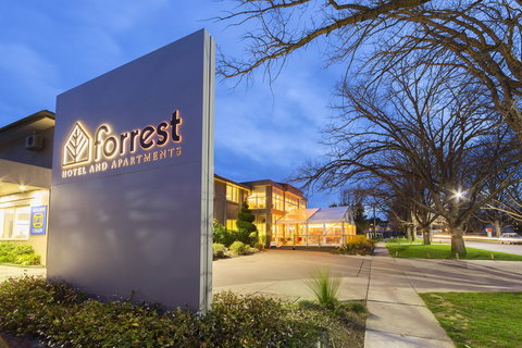 Forrest Hotel & Apartments - Sunshine Coast Tourism 0