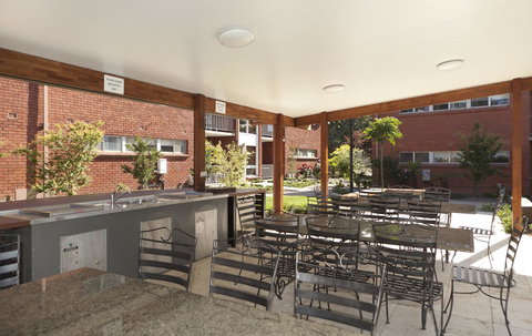 Forrest Hotel & Apartments - Sunshine Coast Tourism 34