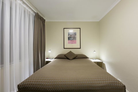 Forrest Hotel & Apartments - Sunshine Coast Tourism 17