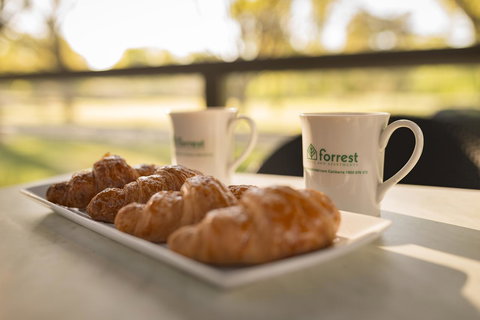 Forrest Hotel & Apartments - Sunshine Coast Tourism 8