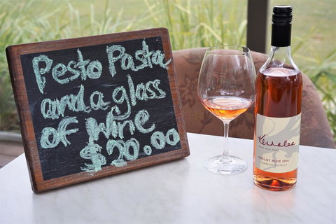 Forrest Hotel & Apartments - Sunshine Coast Tourism 7