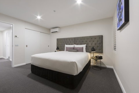 Avenue Hotel Canberra - Sunshine Coast Tourism 30