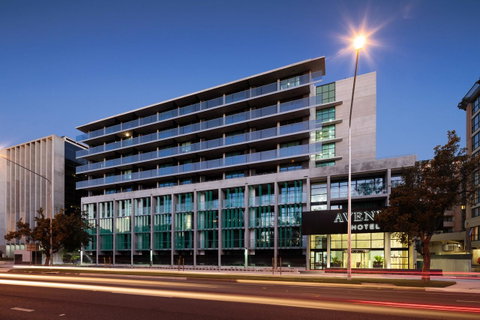 Avenue Hotel Canberra - Sunshine Coast Tourism 25