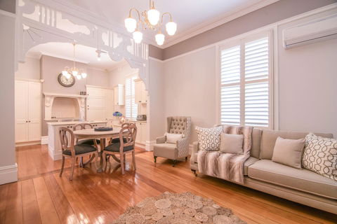 De Russie Boutique Hotel - Sunshine Coast Tourism 32