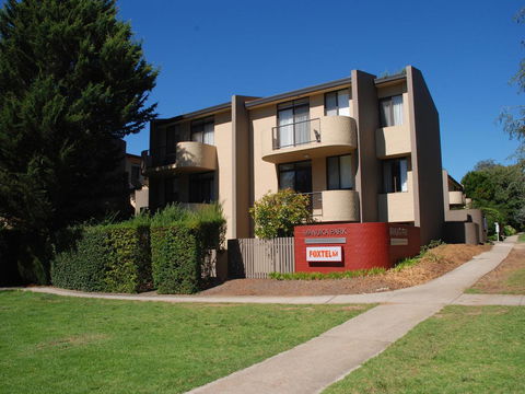 Manuka Park Serviced Apartments - Sunshine Coast Tourism 2