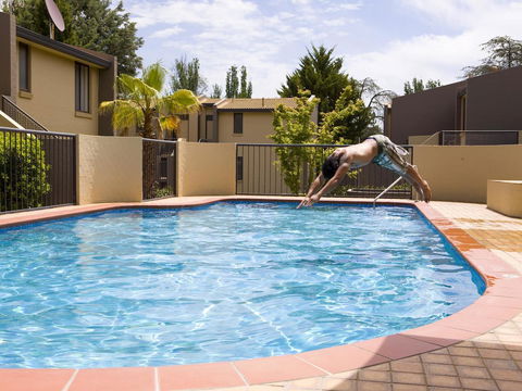 Manuka Park Serviced Apartments - Sunshine Coast Tourism 16