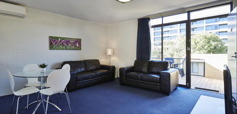 Manuka Park Serviced Apartments - Sunshine Coast Tourism 35