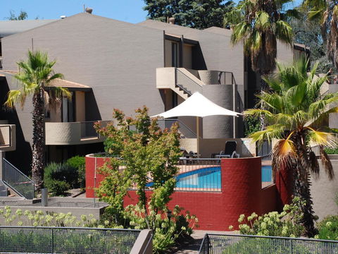 Manuka Park Serviced Apartments - Sunshine Coast Tourism 11