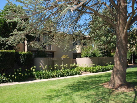 Manuka Park Serviced Apartments - Sunshine Coast Tourism 20