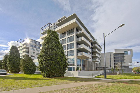 Realm Park 39 Barton ACT - Sunshine Coast Tourism 8