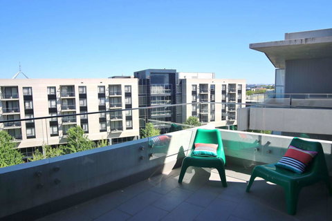 Realm Park 39 Barton ACT - Sunshine Coast Tourism 5