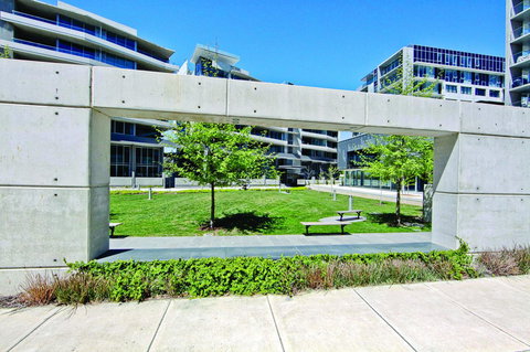 Realm Park 39 Barton ACT - Sunshine Coast Tourism 25