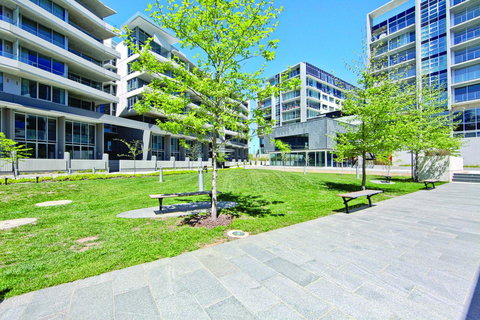 Realm Park 39 Barton ACT - Sunshine Coast Tourism 23