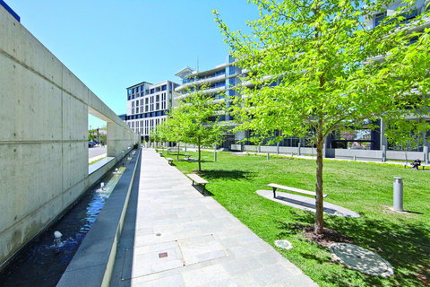 Realm Park 39 Barton ACT - Sunshine Coast Tourism 24