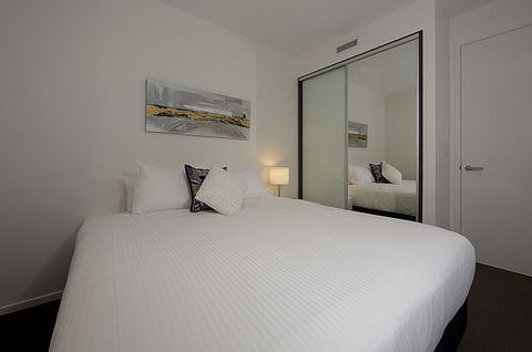 Manhattan 303 Canberra City ACT - Sunshine Coast Tourism 38
