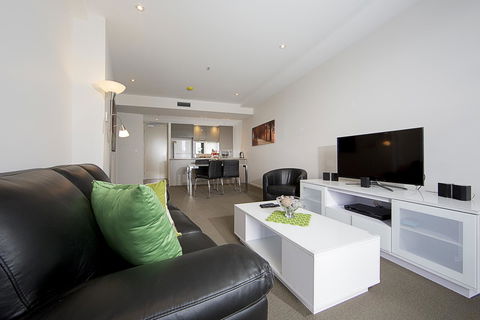 Manhattan 303 Canberra City ACT - Sunshine Coast Tourism 16