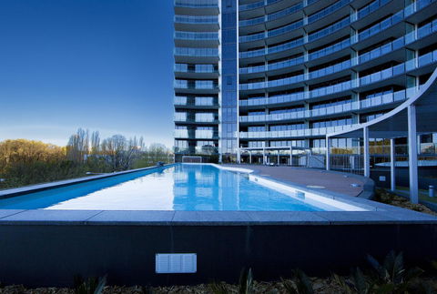 Manhattan 303 Canberra City ACT - Sunshine Coast Tourism 3