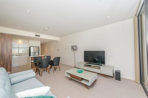 Manhattan 303 Canberra City ACT - Sunshine Coast Tourism 26