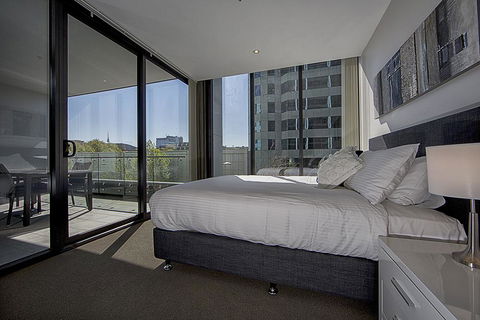 Manhattan 303 Canberra City ACT - Sunshine Coast Tourism 32