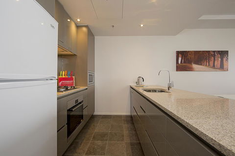 Manhattan 303 Canberra City ACT - Sunshine Coast Tourism 13