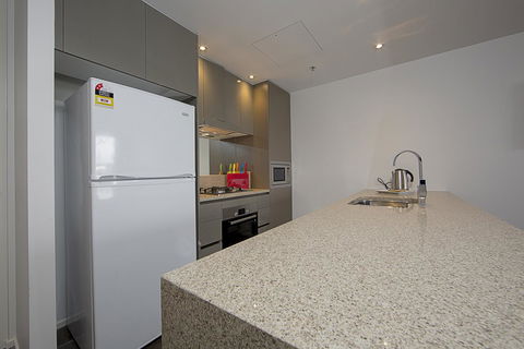 Manhattan 303 Canberra City ACT - Sunshine Coast Tourism 14