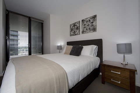Manhattan 303 Canberra City ACT - Sunshine Coast Tourism 12