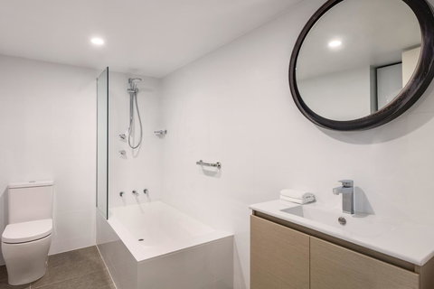 Adina Serviced Apartments Canberra Kingston - Sunshine Coast Tourism 12