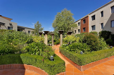 AAC Apartments - Griffin - Holiday Sunshine Coast 5
