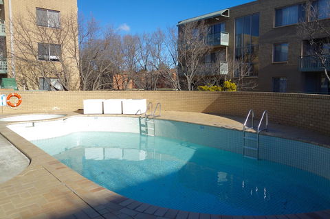 Kingston Comfy Apartment - Sunshine Coast Tourism 11