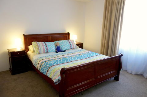 Kingston Comfy Apartment - Sunshine Coast Tourism 1