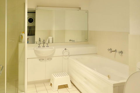 Kingston Comfy Apartment - Sunshine Coast Tourism 7